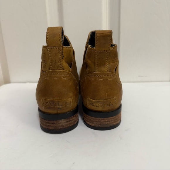 Women’s Leather Sorel Booties - Picture 2 of 4